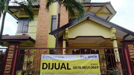 RUMAH 3LANTAI DAN RUMAH KOST, DI JL MANGGA DEKAT DARI RINGROAD, SLEMAN