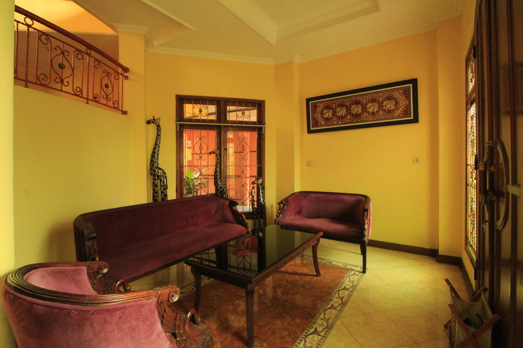 RUMAH 3LANTAI DAN RUMAH KOST, DI JL MANGGA DEKAT DARI RINGROAD, SLEMAN