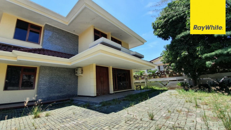 Disewakan Rumah Usaha Simpang Darmo Permai Selatan, Surabaya