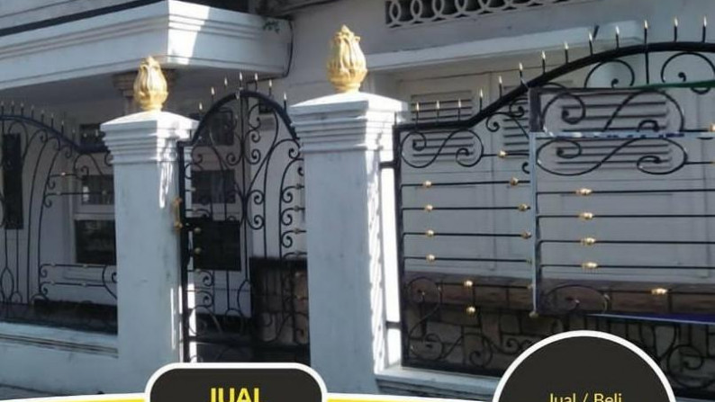 Dijual Rumah di Jalan Comal, Surabaya Pusat