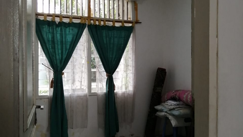 Dijual rumah Di Perum Villa Taman Kartini Bekasi Timur