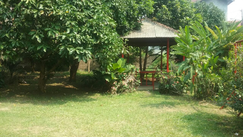 DIJUAL RUMAH VILLA BOGOR 2 LANTAI ADA GAZEBO, TAMAN SANGAT LUAS, AMAN, UDARA SEGAR, ASRI DAN NYAMAN #AMAO