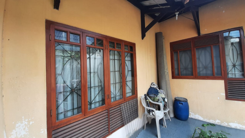 Rumah Butuh Sedikit Renovasi di Margacinta, Bandung