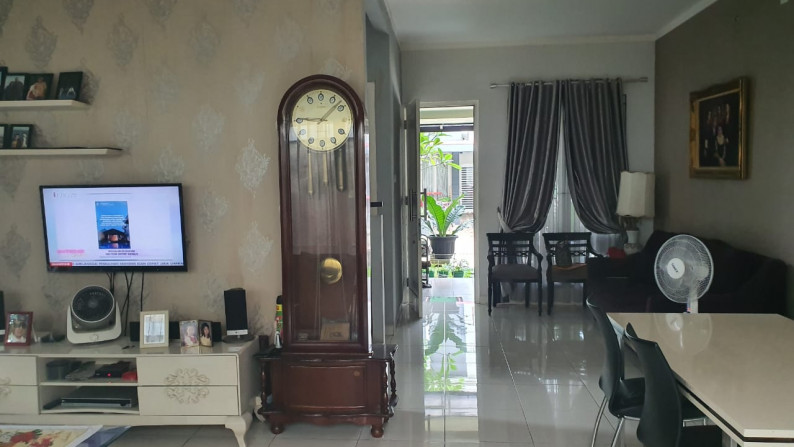 Rumah Bagus Di Emerald View, Bintaro Jaya