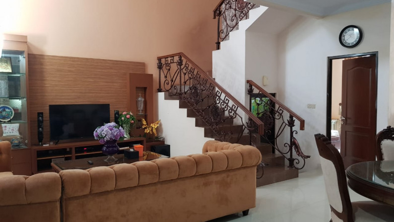 Rumah Sangat Asri dan Siap Huni di Cimanggu City, Bogor