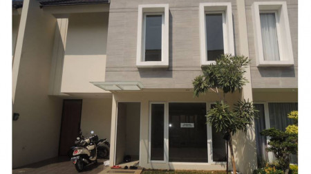 Rumah Siap Huni, Exterior Elegan, dan Lokasi Strategis @Cluster Serra, Larangan, Ciledug