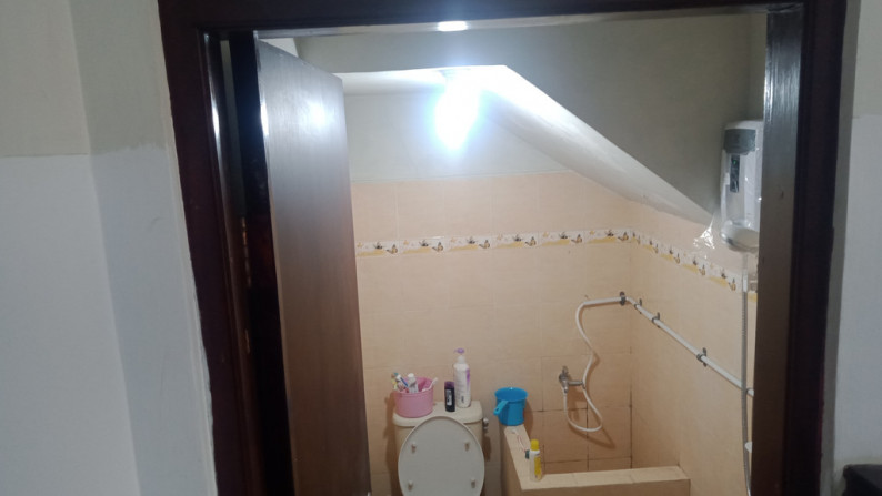 RUMAH TINGGAL DI PURIMAS BANDARA DEKAT SD KANISIUS KADIROJO