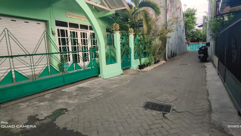 RUMAH TINGGAL STRATEGI, TENGAH KOTA, DI TUNTUNGAN BARU, UMBULHARJO