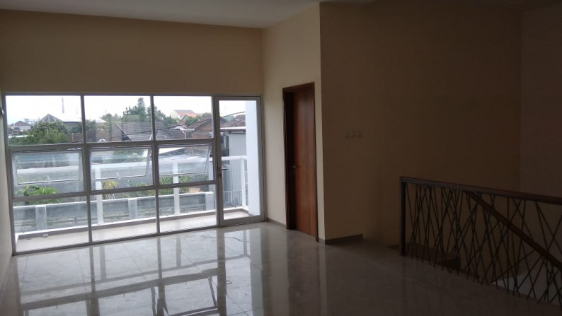 RUMAH TINGGAL, DI KRAGILAN, DEKAT SINDU KUSUMA EDUPARK, TEGALREJO, YOGYAKARTA