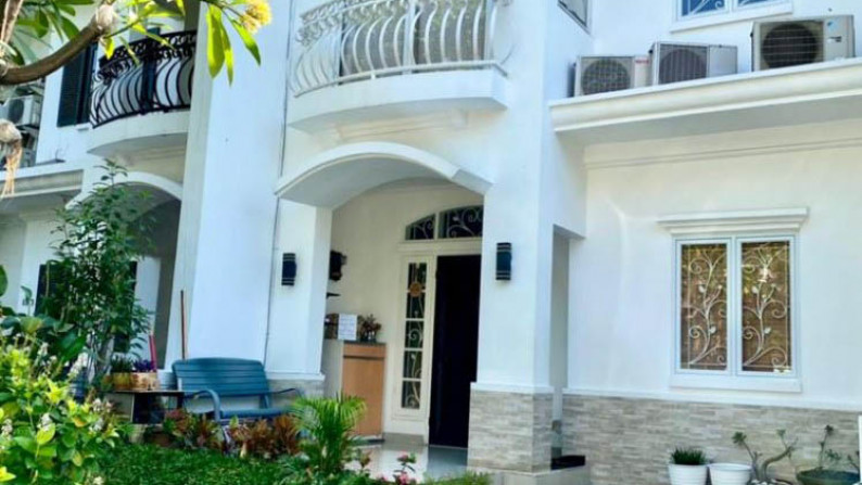 Rumah Gading residence Pelangi Nilla, Kelapa Gading, Luas 6x16,5m2