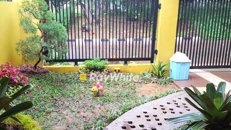 Dijual Rumah Asri Di Cinere