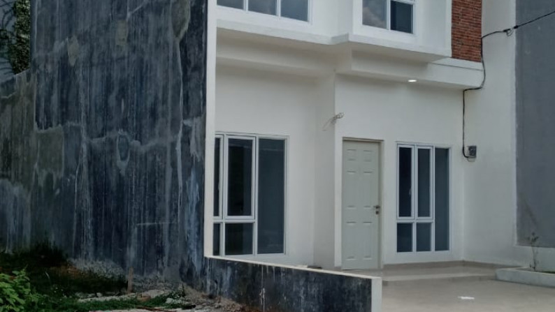 Rumah Minimalis, Siap Huni, dan Dalam Cluster @Jombang, Ciputat