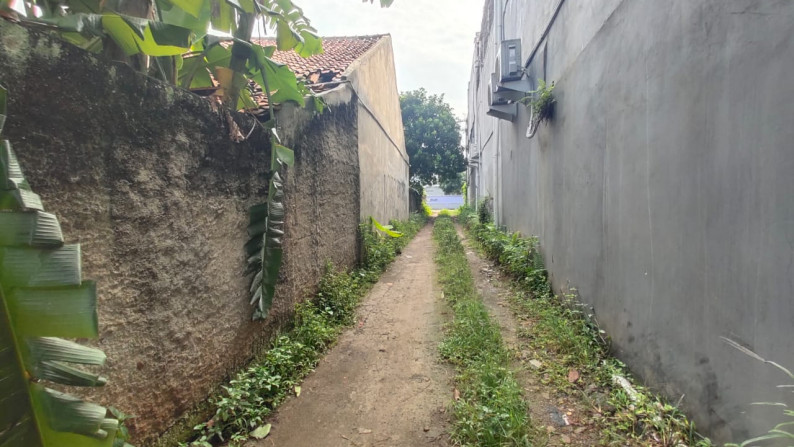 Tanah Ngantong Dekat Kampus UNPAM