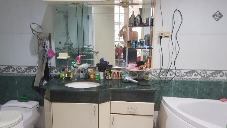 Rumah Janur Elok jalan lebar, Luas 11x20m2