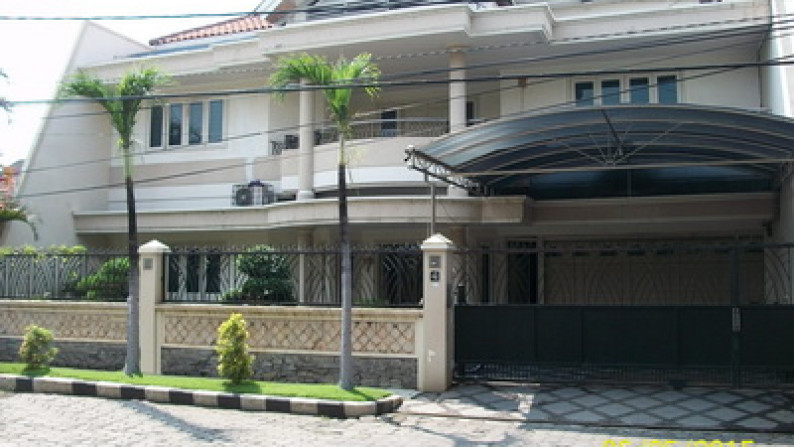 Rumah di Jemursari Selatan, Bagus + Terawat, Row Jalan Lebar, Siap Huni, Bisa untuk Rumah Tinggal / Kantor / Usaha dsb