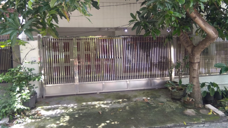 Rumah dijual Dukuh Kupang Barat Surabaya