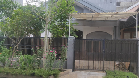 Rumah 1 lantai ,lokasi Ok dan aman di Kelapa Gading Jakarta Utara