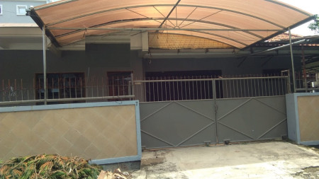 Rumah disewakan Dukuh Kupang Barat Surabaya