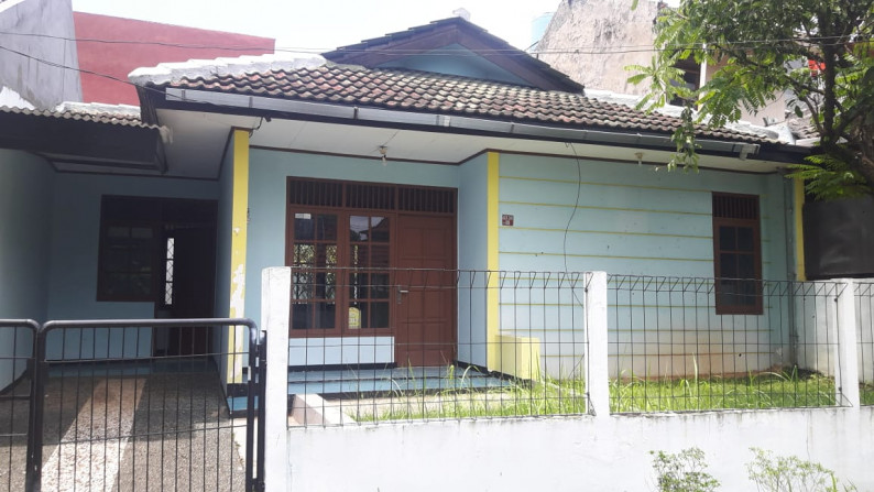 Dijual rumah di Pamulang Permai 1