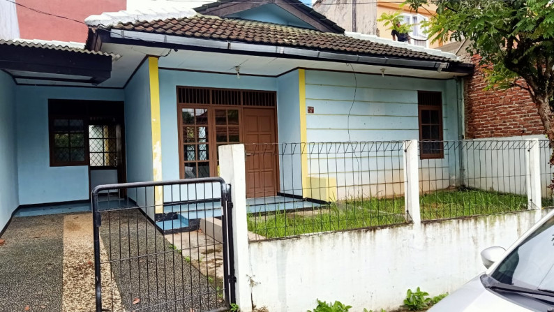 Dijual rumah di Pamulang Permai 1