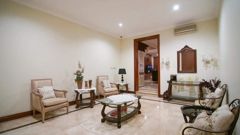 Rumah Mewah Cipete Gaharu Cocok Untuk Invest #AW