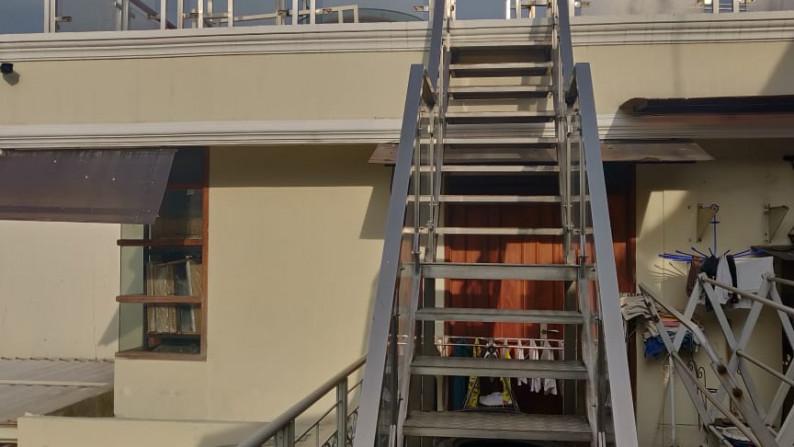 Rumah Mewah Cipete Gaharu Cocok Untuk Invest #AW