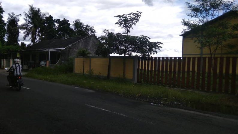 GUDANG SIAP PAKAI HARGA NEGO, DI IMOGIRI BARAT KM 12