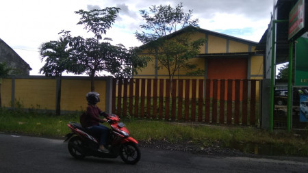 GUDANG SIAP PAKAI HARGA NEGO, DI IMOGIRI BARAT KM 12