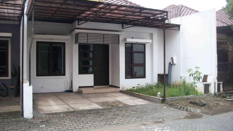 Sewa Rumah 1 Lantai, Bagus + Terawat, Jalan depan Paving, Siap Huni