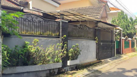 RUMAH TINGGAL CANTIK SIAP HUNI DI TIMUR MIROTA GODEAN, GRIYA INDAH