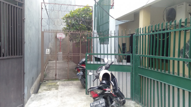 Rumah Kost dijual di Satria, Jelambar, Grogol Petamburan *0011-CHR*