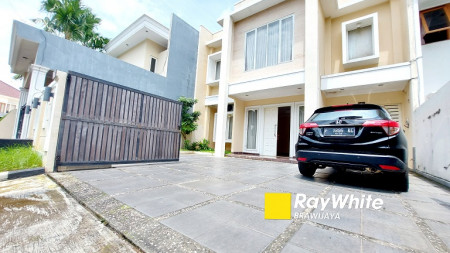 Rumah di Vila Delima, Lebak Bulus, Dalam Kompleks Perumahan, Siap Huni, Private Pool, SHM