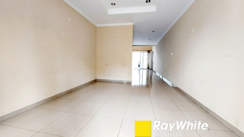 Rumah di Vila Delima, Lebak Bulus, Dalam Kompleks Perumahan, Siap Huni, Private Pool, SHM