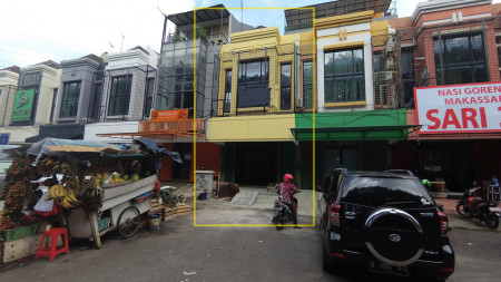 Ruko Siap Pakai, Baru Renovasi, Bebas Banjir Di Boulevard Raya, Luas 4,5x14m2