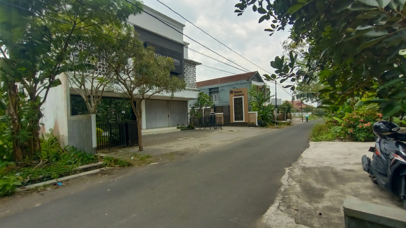 TANAH SAWAH SELUAS 660 METER PERSEGI, DI JL RAYA BERINGIN, MAGUWOHARJO