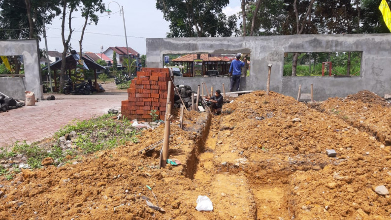 RUMAH SIAP BANGUN, DI JALAN NGRAJEK-KETINGAN DEKAT WESTLAKE RESORT