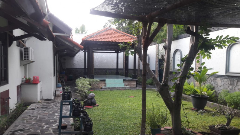 Rumah dijual Rungkut Asri Timur