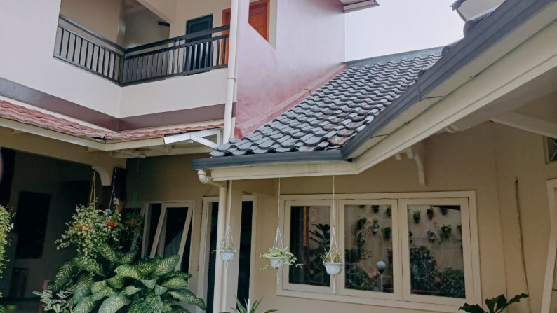 Rumah Bagus Di Anggrek Loka, BSD Tangerang Selatan