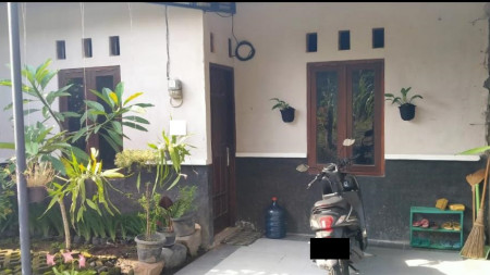 RUMAH TINGGAL MINIMALIS DI PERUM BANGUNJIWO GRIYA SENTOSA