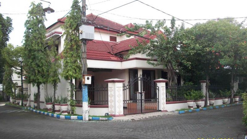 Rumah di Perum Kehutanan Merpati, Bagus + Terawat, Hook/pojokan, Row Jalan depan Lebar + Paving, Full Furnish, Siap Huni - MG -