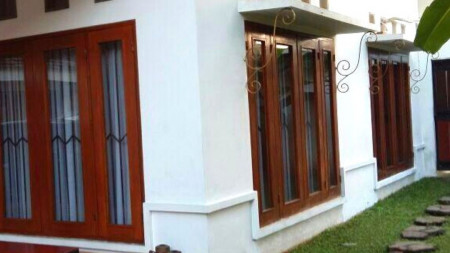 Dijual Rumah Asri dan Nyaman Di Cinere