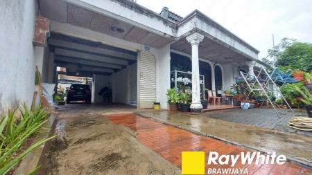 Rumah Tua di Tanah Kusir, Kebayoran Lama, Hitung Tanah Saja, Bentuk Tanah Kotak, Hadap Selatan, SHM