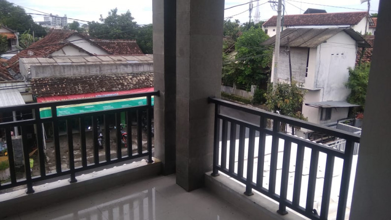 RUMAH TINGGAL DISEWAKAN PERUM PESONA BLUNYAH GEDE DEKAT HOTEL TENTREM