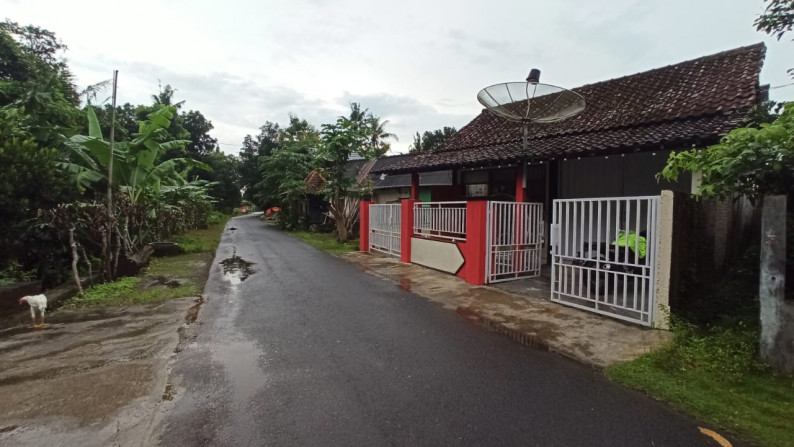 RUMAH TINGGAL DI SINGOSAREN, WONOSARI,  IMOGIRI, BANTUL