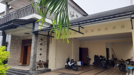 RUMAH MEWAH DI JL PERWIRA, DEKAT RINGROAD TIMUR, BANGUNTAPAN