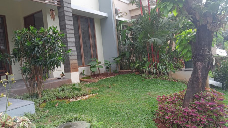 Rumah Siap Huni, Hunian Nyaman dan Asri @Emerald, Bintaro