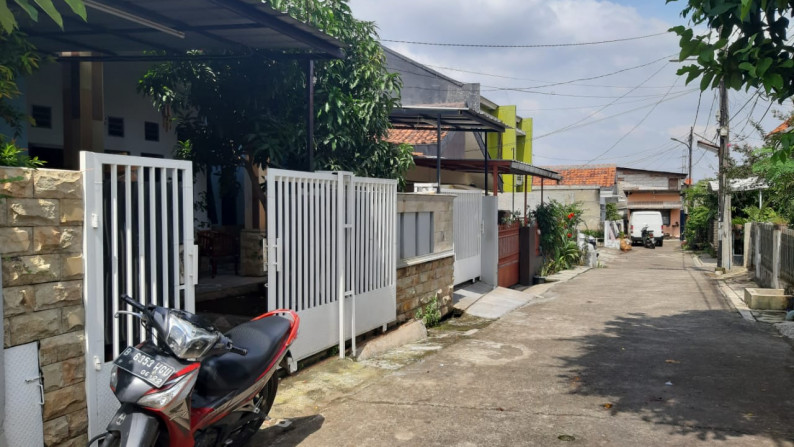 Rumah Bagus Siap Huni Di Perum Pondok Pucung, Jl Cempaka, Pondok Aren