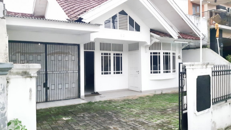 Rumah Siap Huni dan Lokasi Strategis @Jati Makmur, Pondok Gede