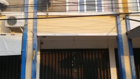Ruko 2 lantai Dijual di Graha Juanda, Sidoarjo