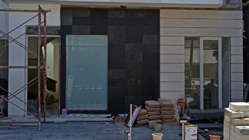 Dijual Rumah 2 lantai di Manyar Tirtoasri, Surabaya